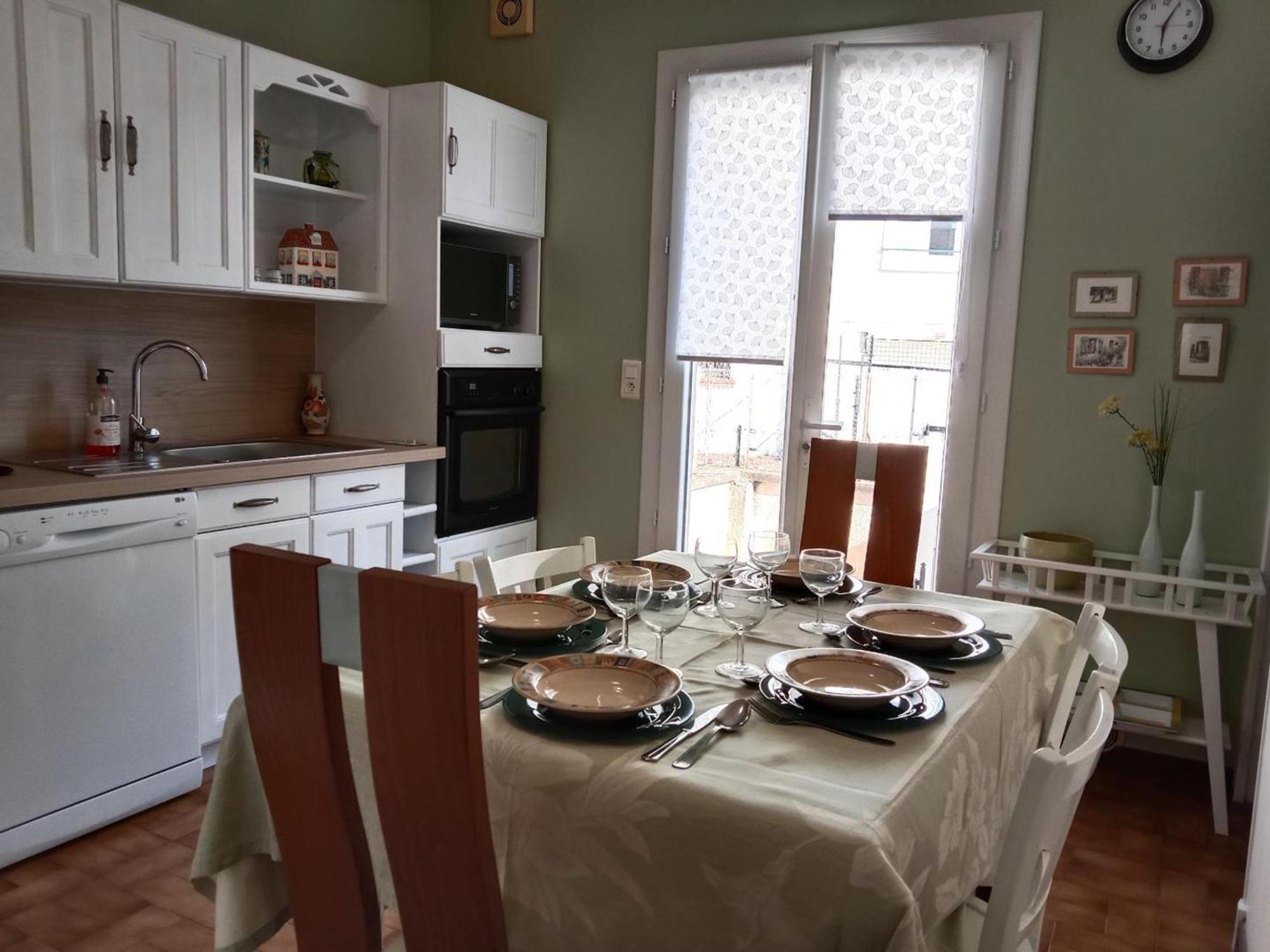 Maison Renovee Proche Vichy : 3 Chambres, Cour Fermee, Tout Inclus, Ideal Curistes Et Activites Naturelles - Fr-1-489-481 Bellerive-sur-Allier Exterior photo